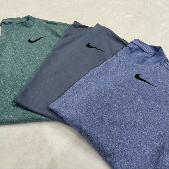 💵SOLD💵 Lot of 3 Nike dri-fit tees - Picture 3 of 6